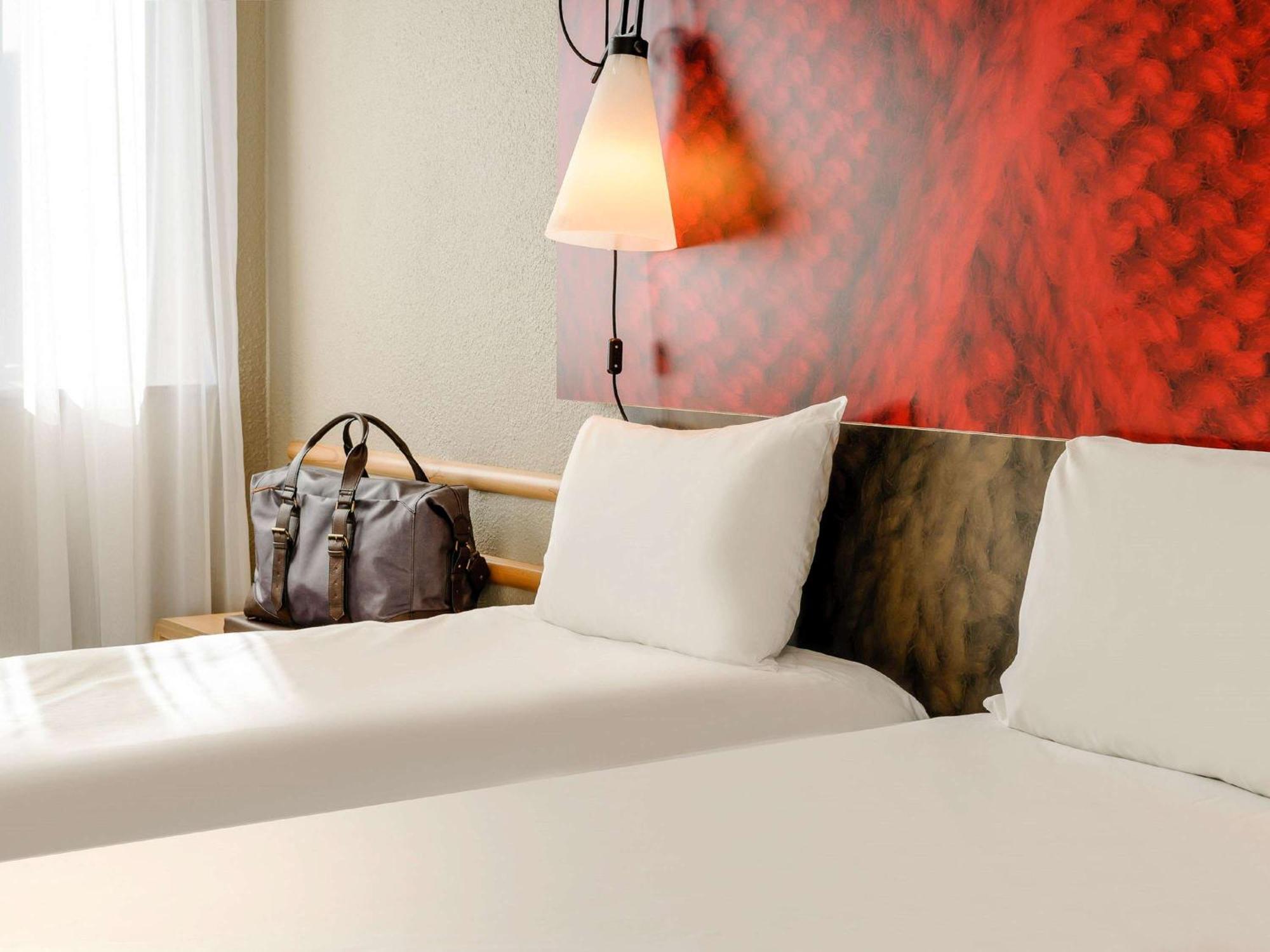Hotel Ibis Bordeaux Centre Bastide Exterior foto